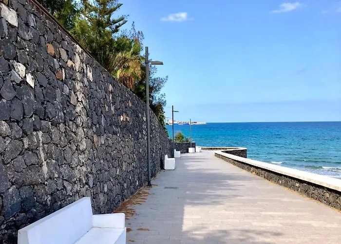 Fuerteventura Vacations And Blue Mango Surf&fitness Center At Charco